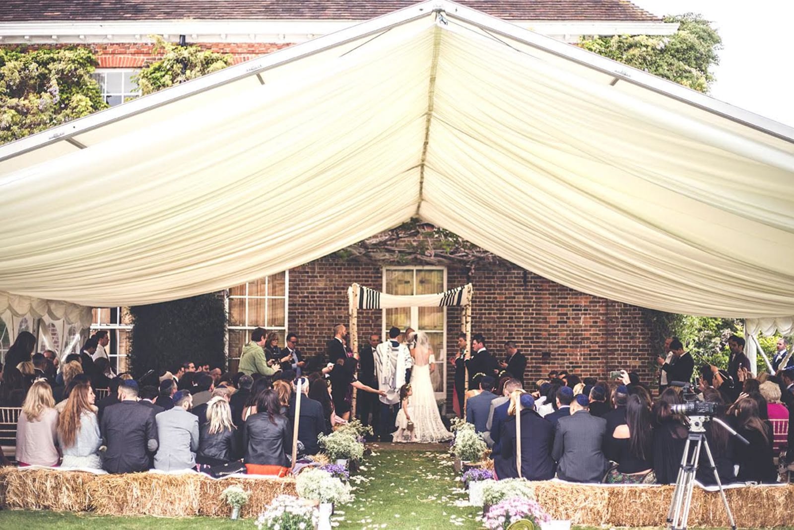 bridebook.co.uk-smashing-the-glass-rustic jewish wedding ceremony