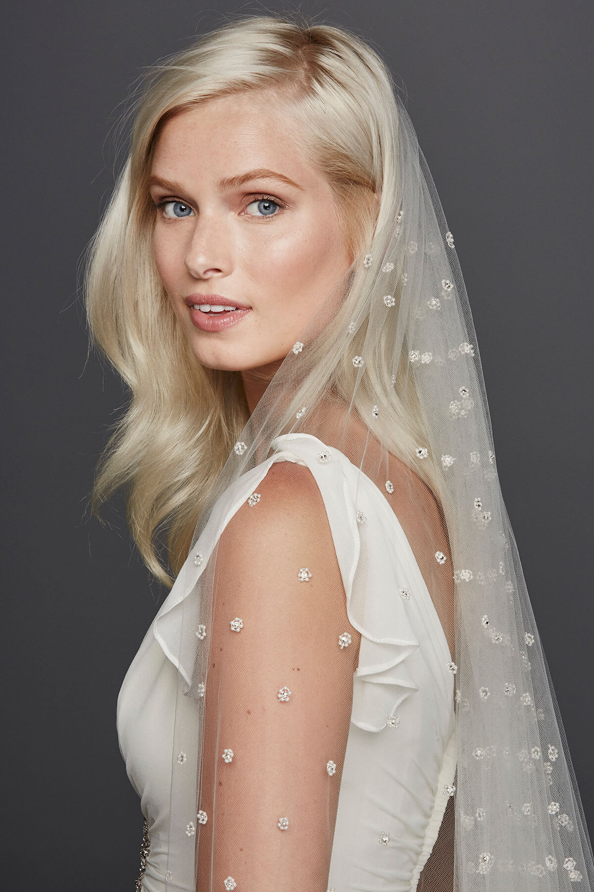 bridebook.co.uk dotted veil on blonde model