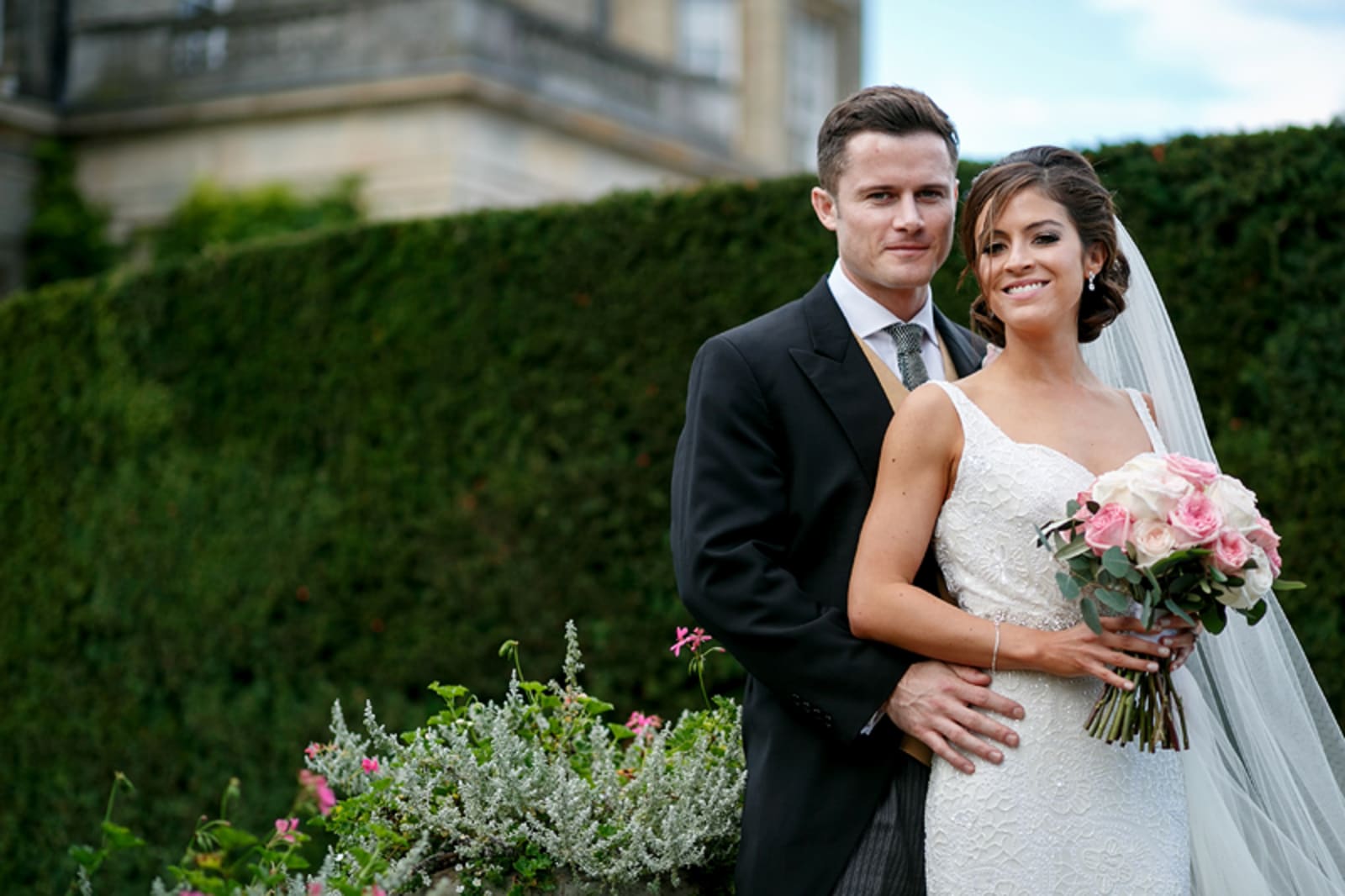 South East | Buckinghamshire | Maidenhead | Autumn | Classic | Neutrals | Pink | Country House | Real Wedding | Guy Hearn Photography #Bridebook #RealWedding #WeddingIdeas Bridebook.co.uk 