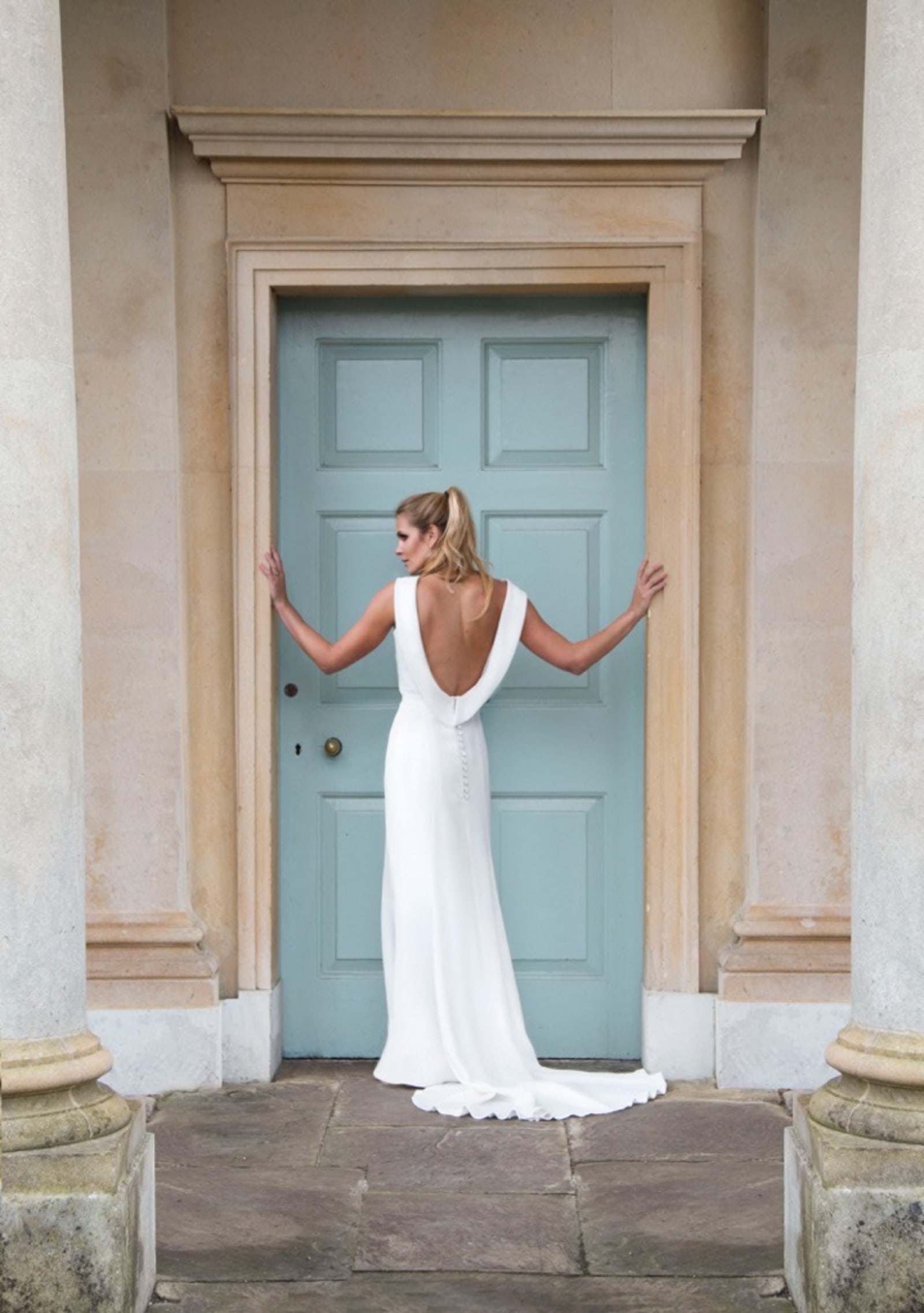 bridebook.co.uk-louise-selby-delphinium-dress