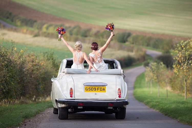 bridebook.co.uk brides drive away from party