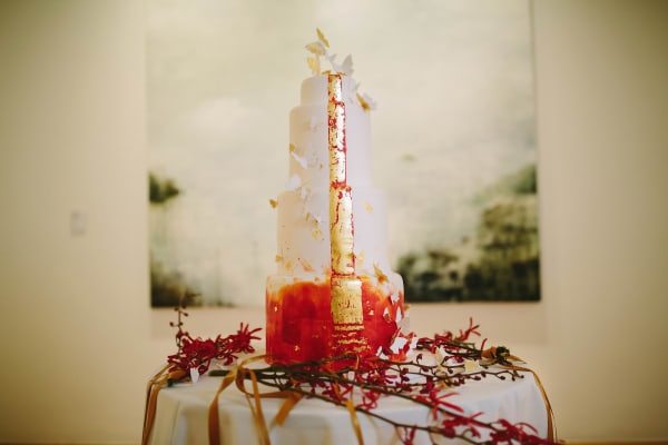 bridebook.co.uk peboryon white and red cake